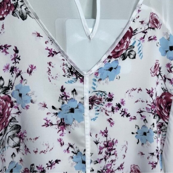 Torrid White Floral Sheer Back Hanky Hem Blouse - Picture 7 of 12